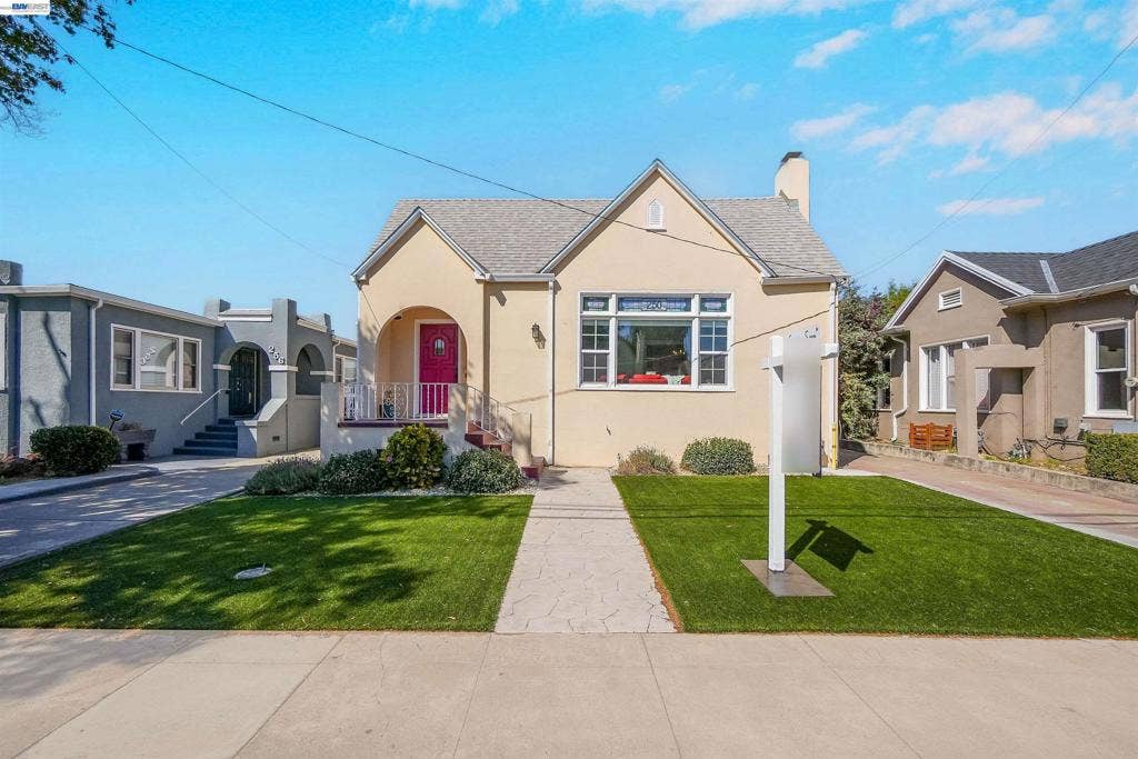 250 Cherrywood Ave, San Leandro, CA 94577 250 Cherrywood Ave, San Leandro, CA 94577