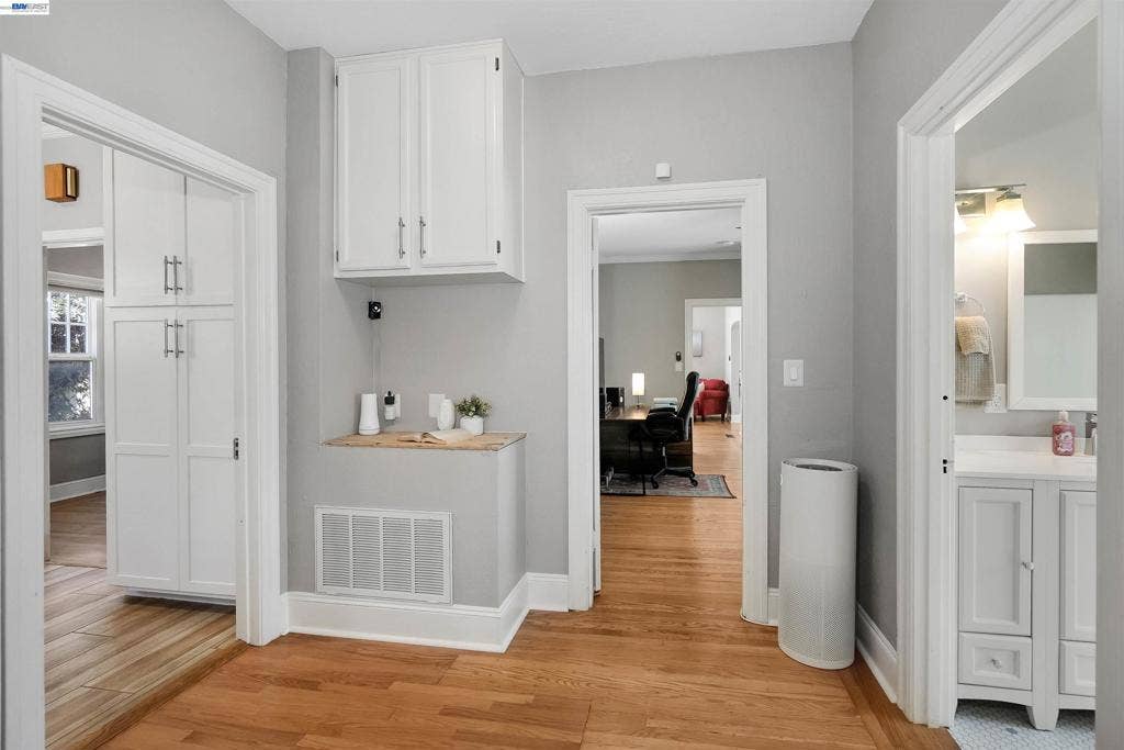 250 Cherrywood Ave, San Leandro, CA 94577 250 Cherrywood Ave, San Leandro, CA 94577