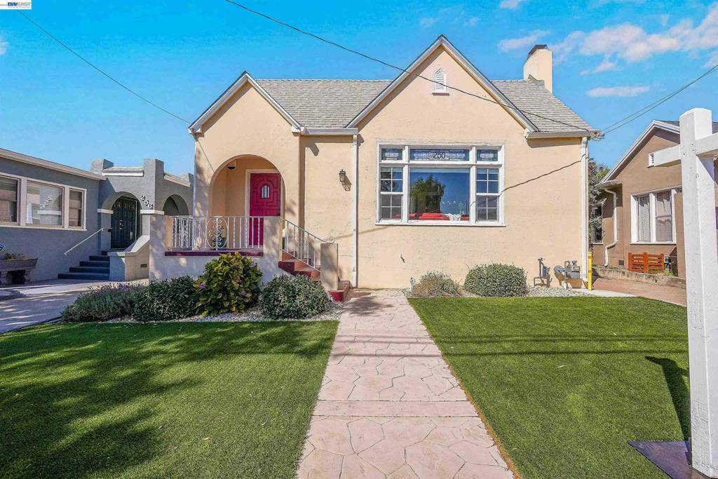 250 Cherrywood Ave, San Leandro, CA 94577 250 Cherrywood Ave, San Leandro, CA 94577