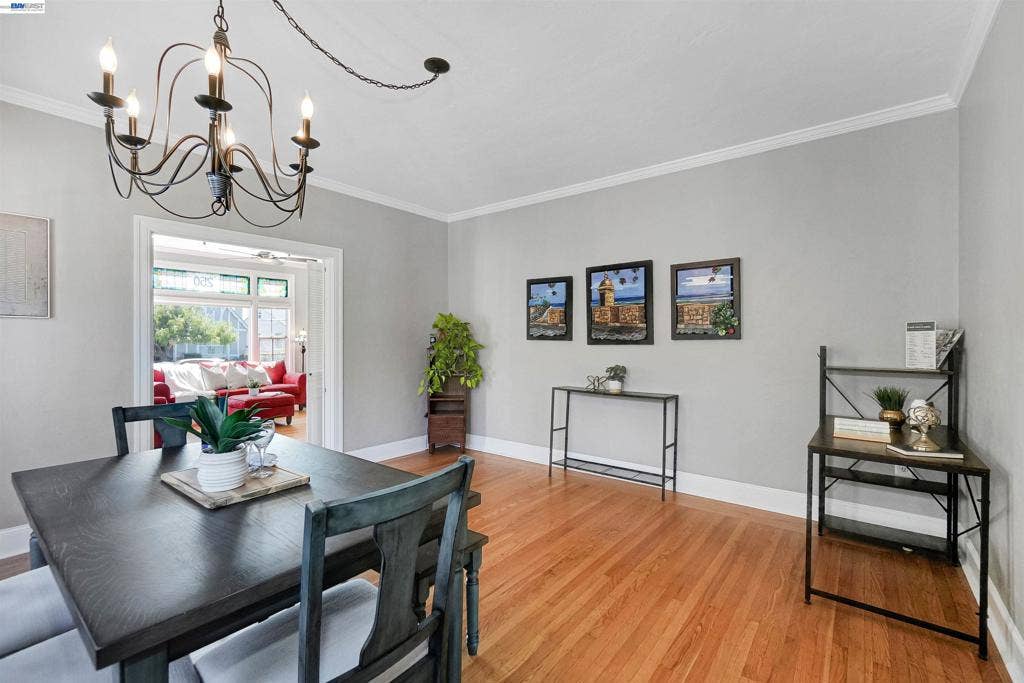 250 Cherrywood Ave, San Leandro, CA 94577 250 Cherrywood Ave, San Leandro, CA 94577