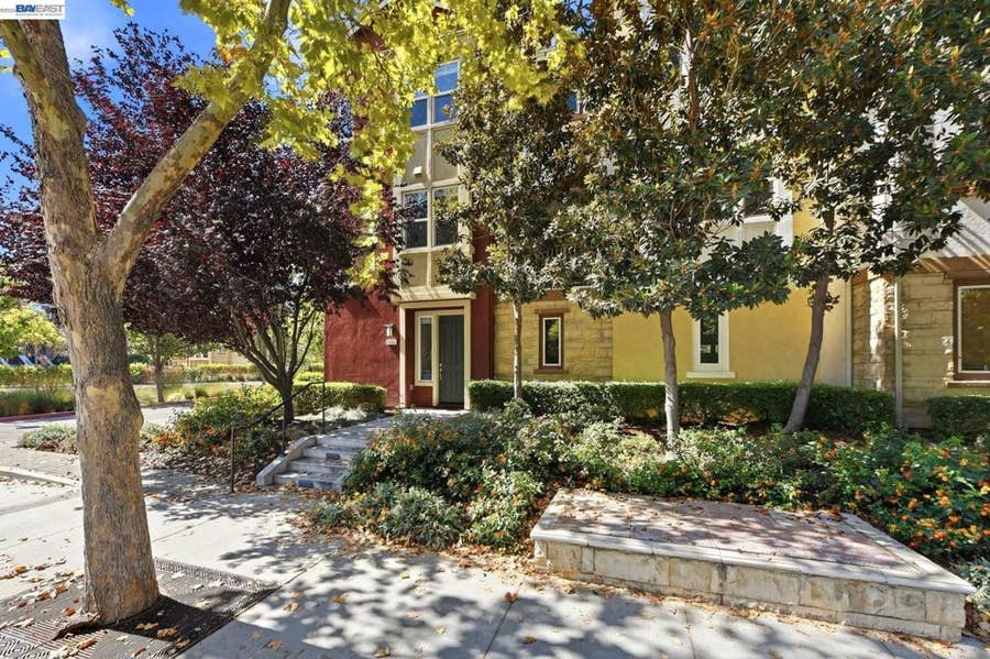 Property photo for 1565 McCandless Dr, Milpitas, CA