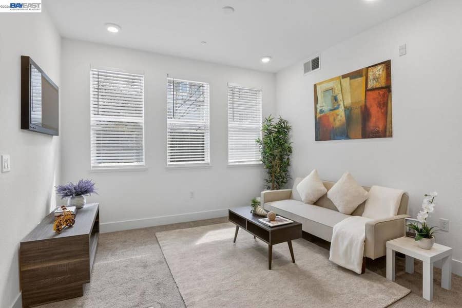 Property photo for 411 Rhythm Ln, Hayward, CA
