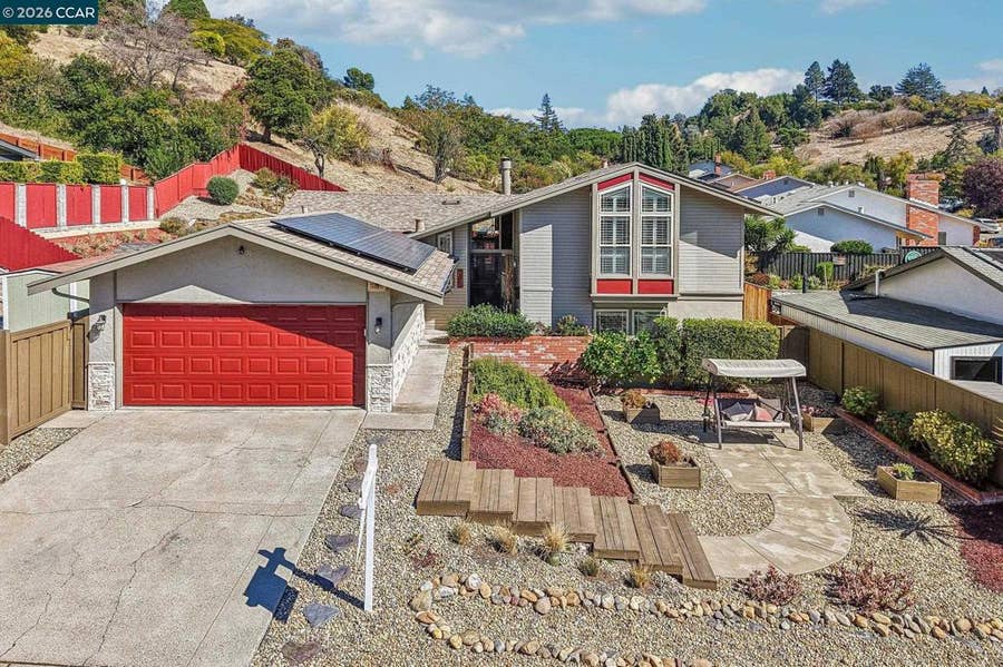 Property photo for 2609 Moraga Dr, Pinole, CA