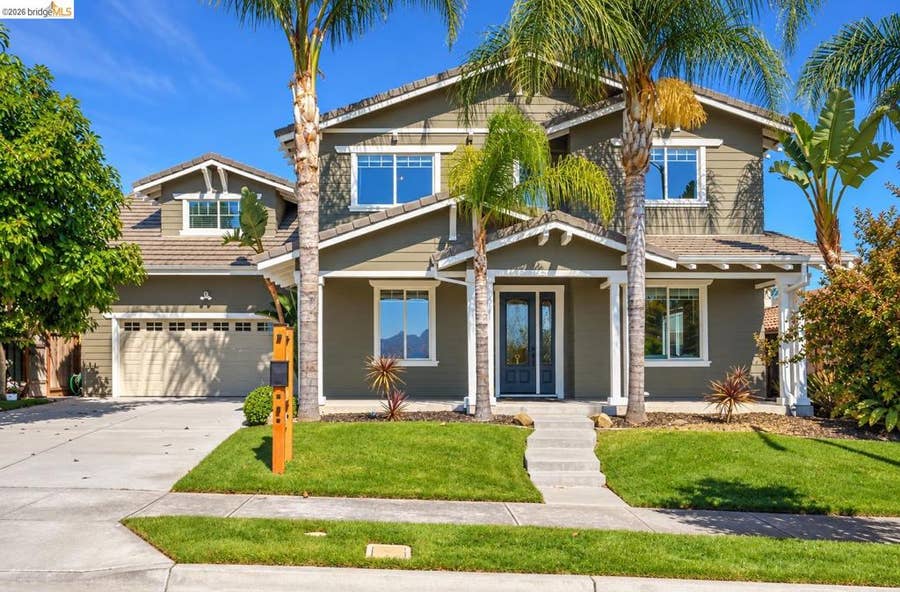 Property photo for 184 E Country Club, Brentwood, CA