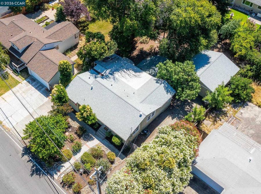 Property photo for 2072 Chalomar Rd, Concord, CA