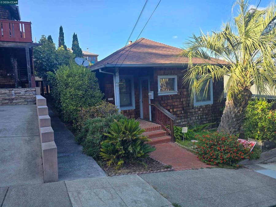 Property photo for 236 Castro St, Richmond, CA