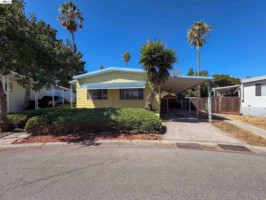 Property photo for 550 Hermitage Ct, San Jose, CA