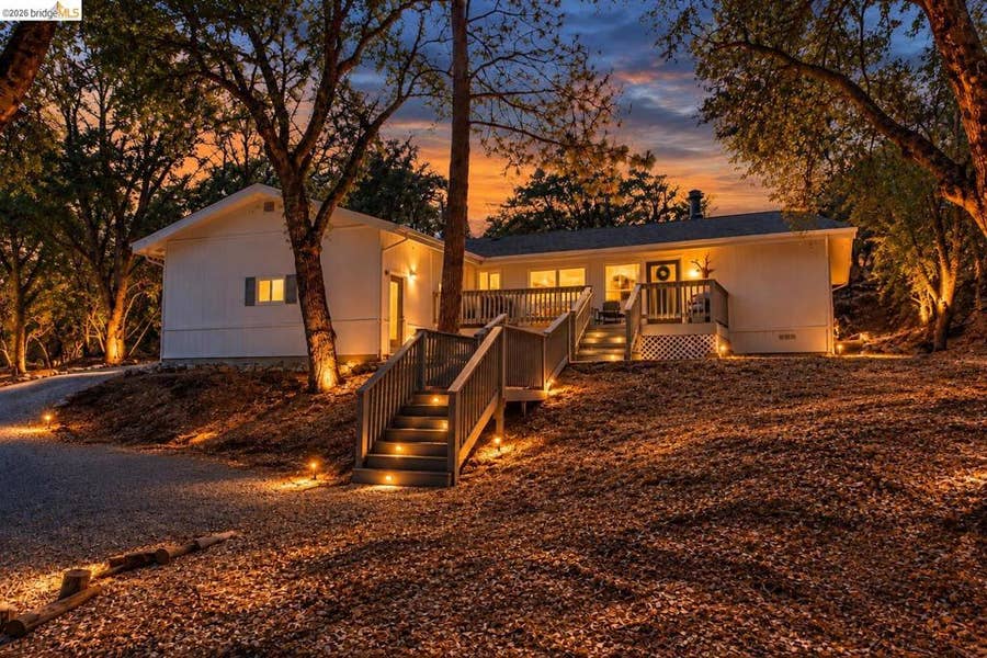 Property photo for 19327 Ferretti Rd, Groveland, CA