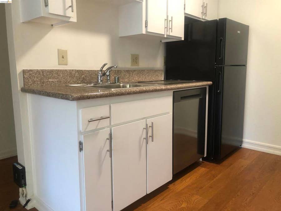 Property photo for 250 Whitmore St, #302, Oakland, CA