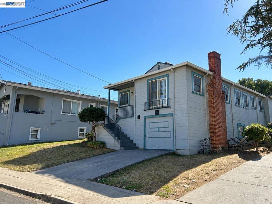 Property photo for 6915 Lacey Ave, Oakland, CA