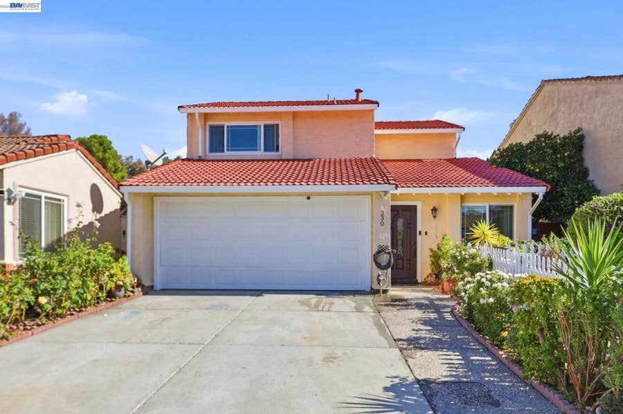 Property photo for 330 Ryegate Ct, San Jose, CA