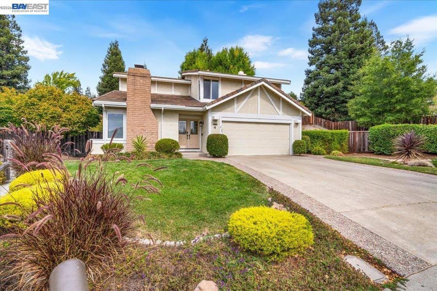 Property photo for 4 Woodview Ct, San Ramon, CA