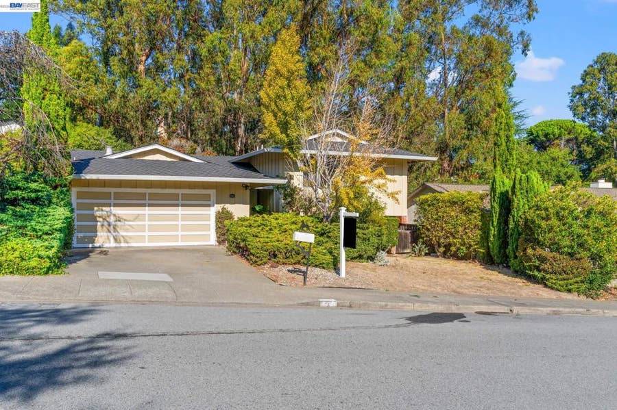 Property photo for 1350 Murchison Dr, Millbrae, CA