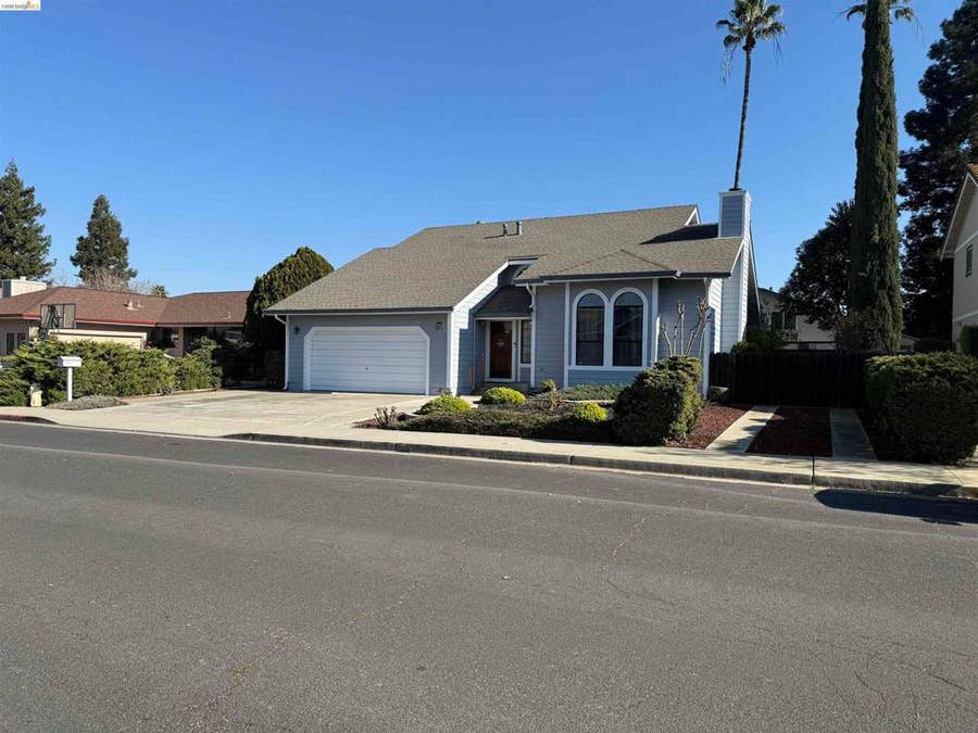 Property photo for 298 WILDBERRY LANE, Brentwood, CA