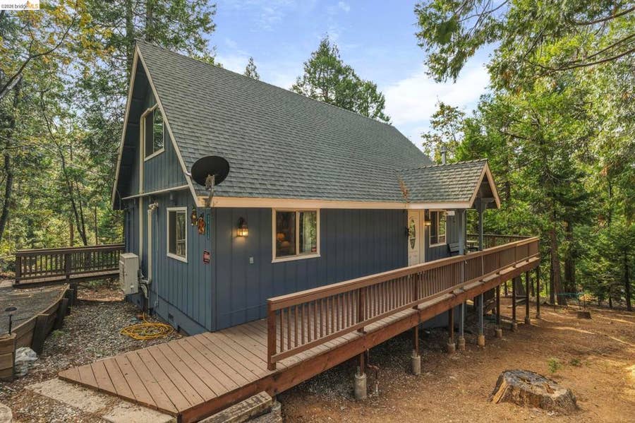 Property photo for 24158 Lama Hisum Rd, Mi Wuk Village, CA