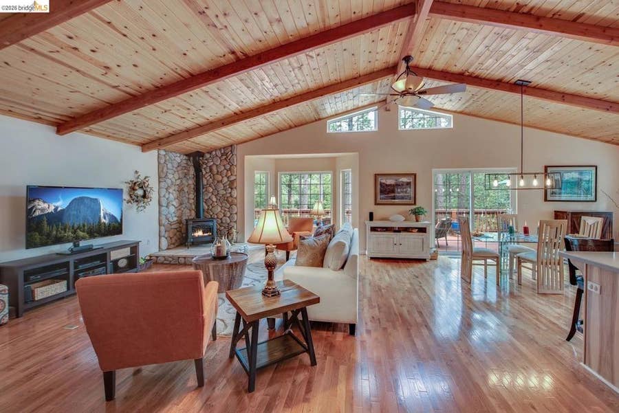 Property photo for 19991 Pine Mountain Dr., Groveland, CA
