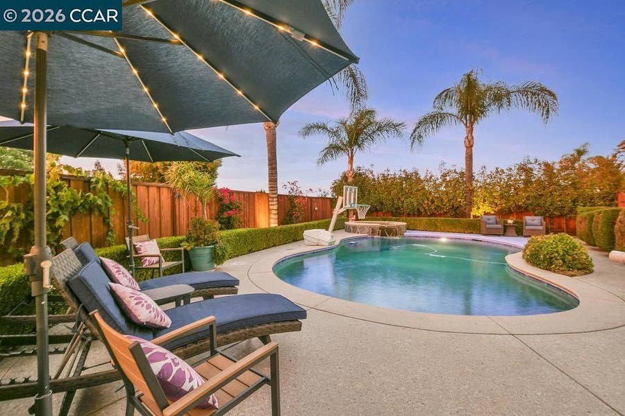 Property photo for 1760 Duchess Ter, Brentwood, CA