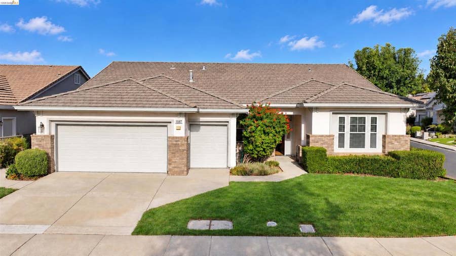 Property photo for 1587 Regent Dr, Brentwood, CA