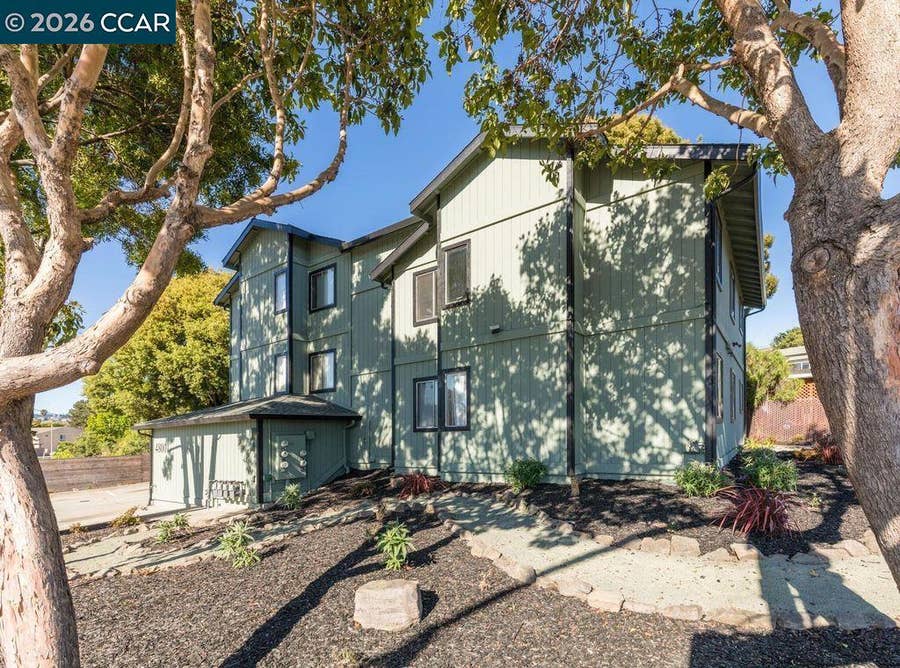 Property photo for 4800 Bayview Ave, Richmond, CA