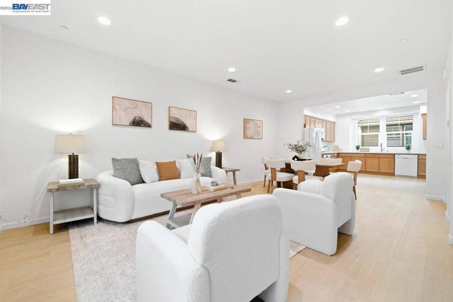Property photo for 6677 S Mariposa Ln, Dublin, CA