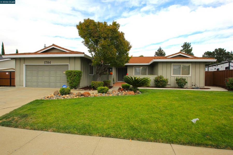 Property photo for 1784 Claycord Ave, Concord, CA