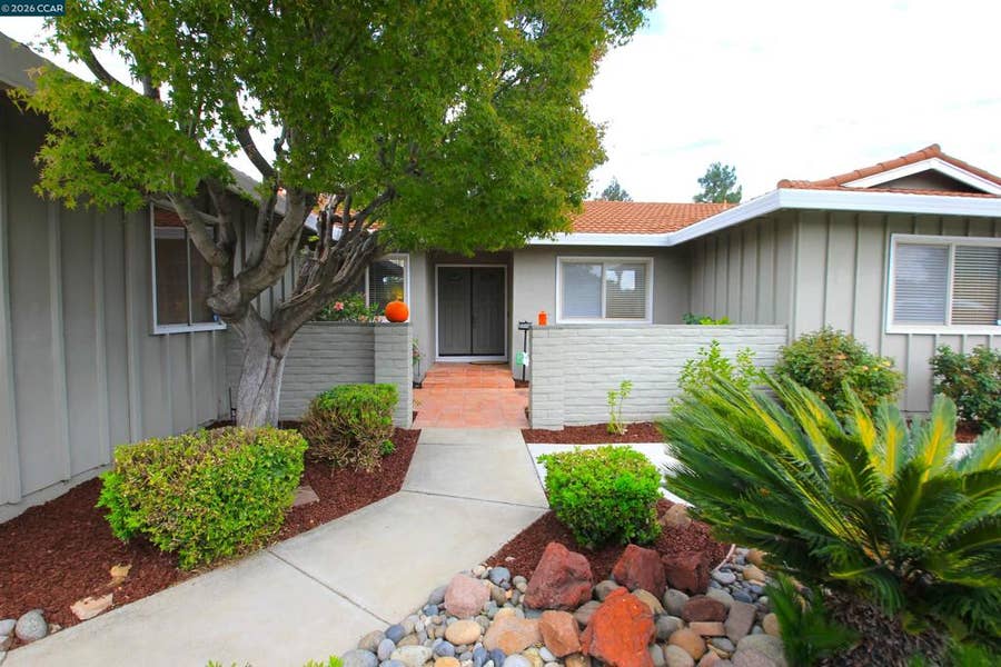 Property photo for 1784 Claycord Ave, Concord, CA
