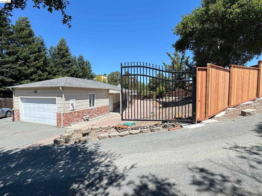 Property photo for 3540 Deer Hill Rd, Lafayette, CA