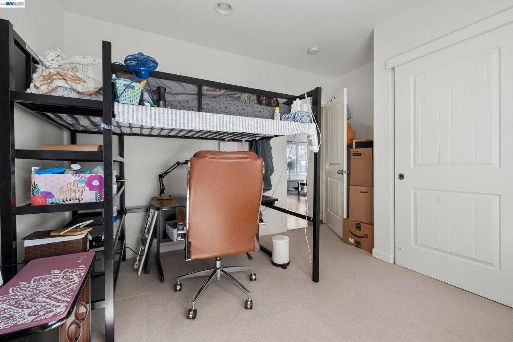 8957 Lawlor St, Oakland, CA 94605