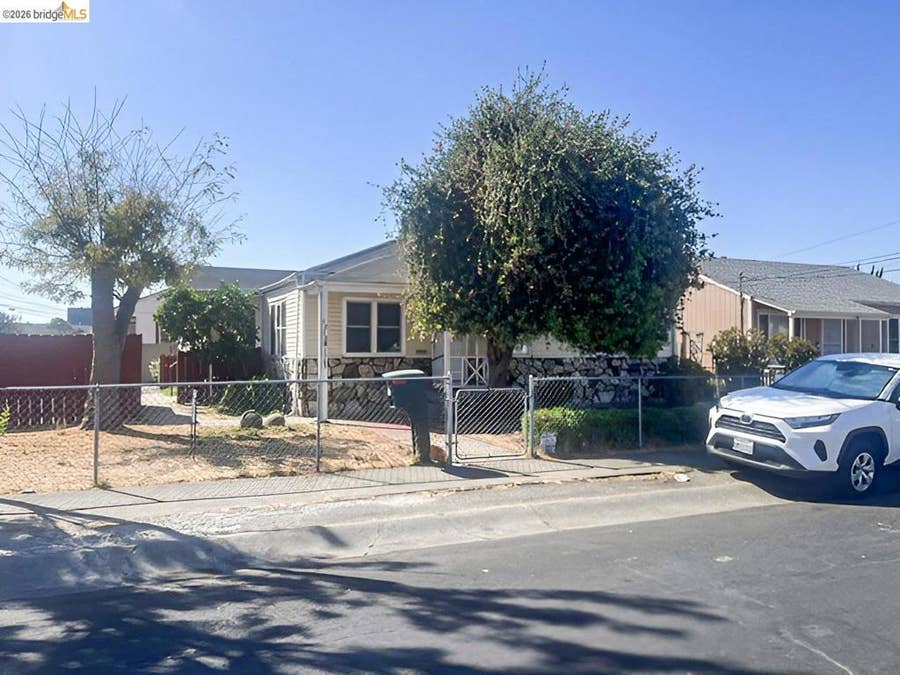Property photo for 1565 Timothy Dr, San Leandro, CA