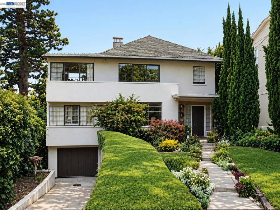 Property photo for 981 Vermont St, Oakland, CA