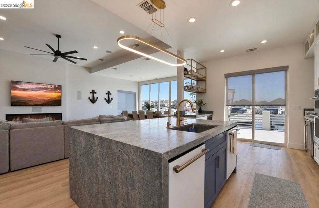 3944 Lighthouse Pl, Discovery Bay, CA 94505 3944 Lighthouse Pl, Discovery Bay, CA 94505