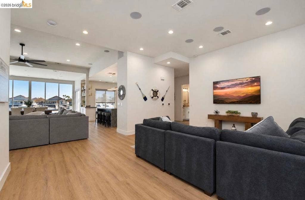 3944 Lighthouse Pl, Discovery Bay, CA 94505 3944 Lighthouse Pl, Discovery Bay, CA 94505