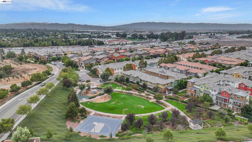 772 Tranquility Cir, #1, Livermore, CA 94551