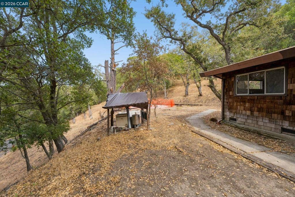 3471 Springhill Rd, Lafayette, CA 94549 3471 Springhill Rd, Lafayette, CA 94549