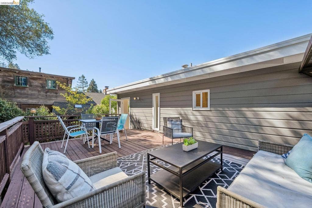 189 Fairlawn Dr, Berkeley, CA 94708