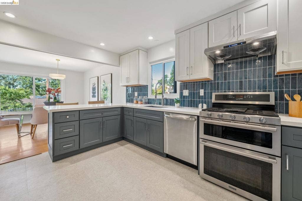 189 Fairlawn Dr, Berkeley, CA 94708