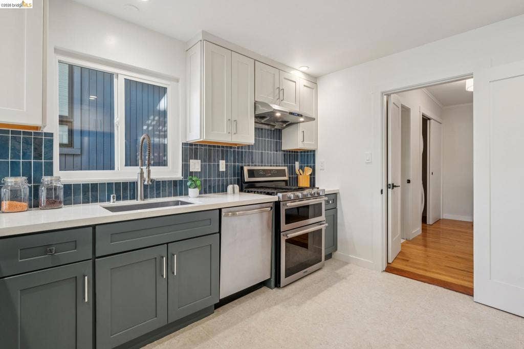 189 Fairlawn Dr, Berkeley, CA 94708