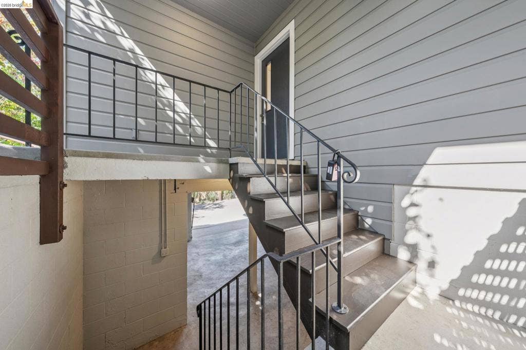 189 Fairlawn Dr, Berkeley, CA 94708