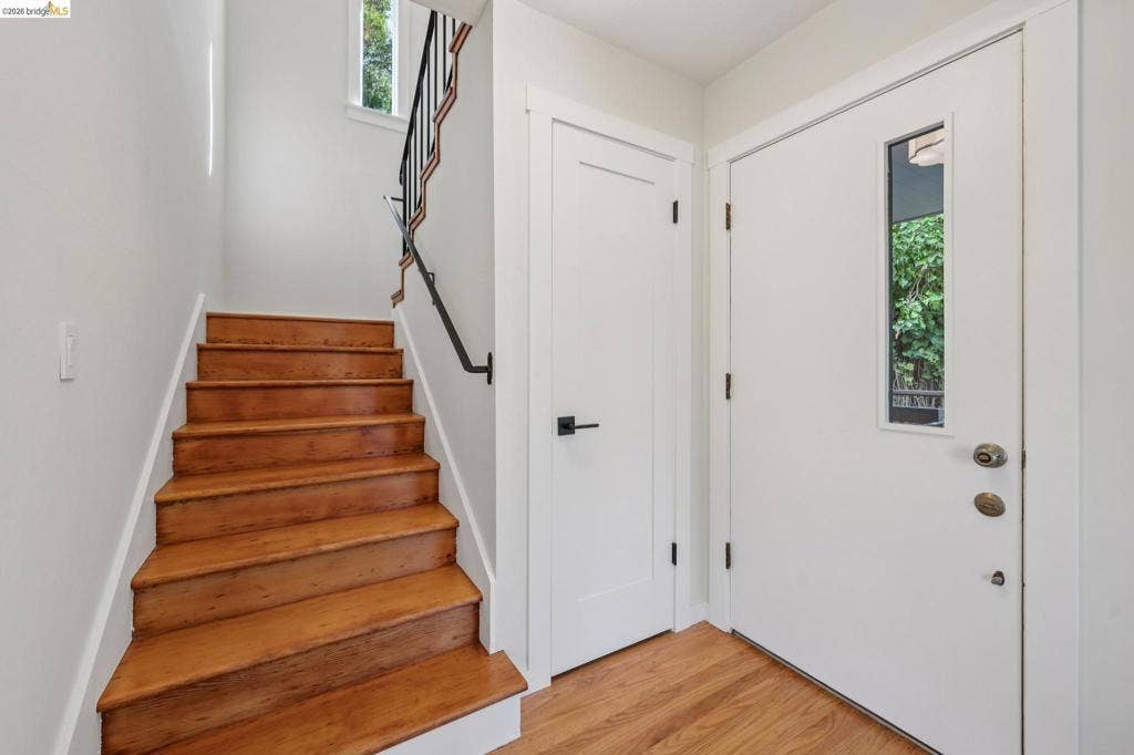 189 Fairlawn Dr, Berkeley, CA 94708