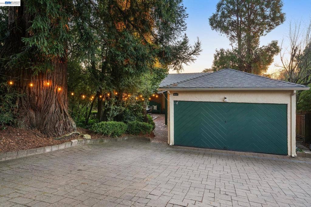 748 KEELER AVE, Berkeley, CA 94708