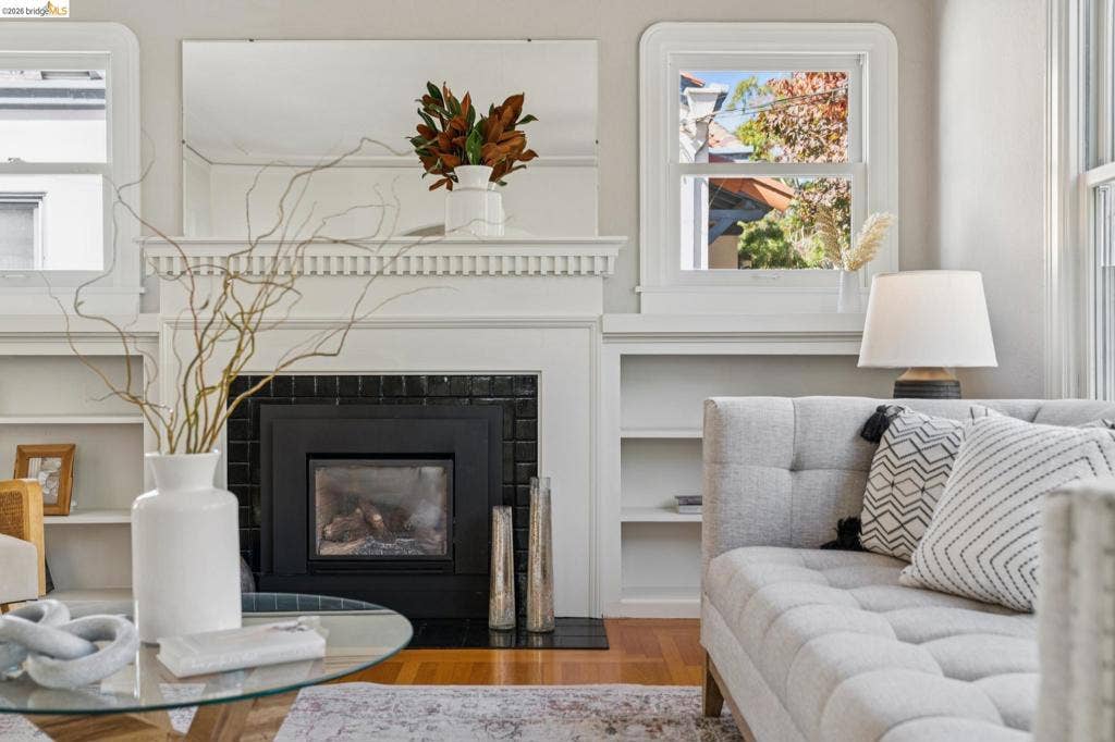 5819 Patton Street, Oakland, CA 94618-1624
