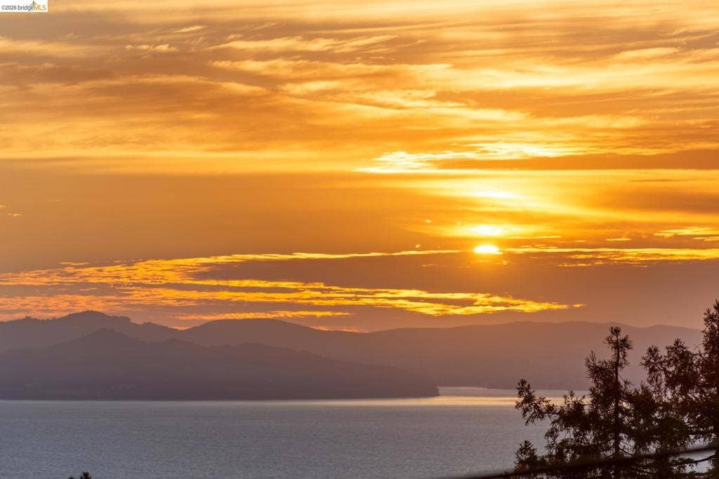 2724 Shasta Road, Berkeley, CA 94708 2724 Shasta Road, Berkeley, CA 94708
