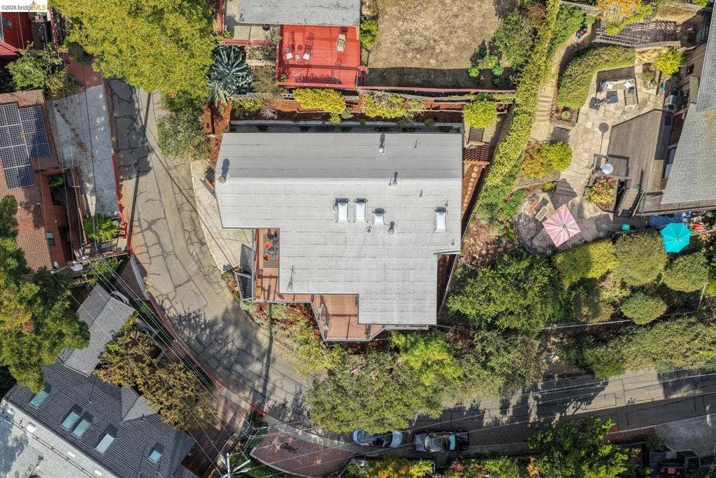 2724 Shasta Road, Berkeley, CA 94708 2724 Shasta Road, Berkeley, CA 94708