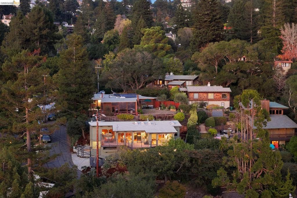 2724 Shasta Road, Berkeley, CA 94708 2724 Shasta Road, Berkeley, CA 94708
