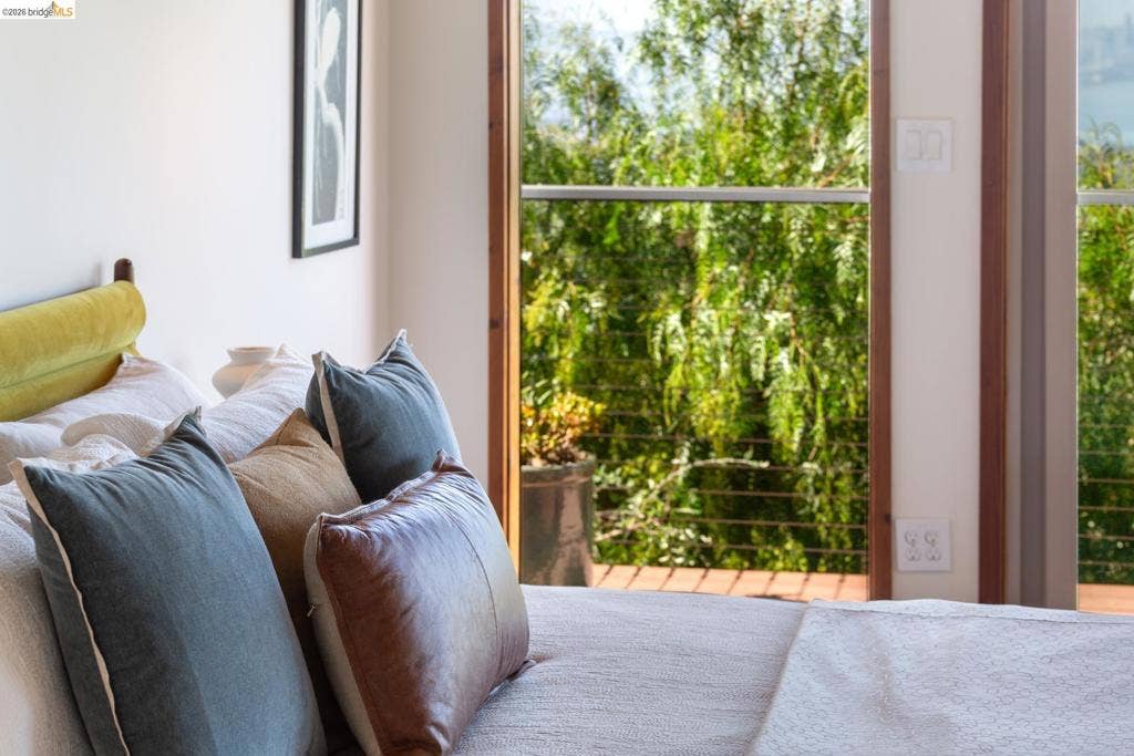 2724 Shasta Road, Berkeley, CA 94708 2724 Shasta Road, Berkeley, CA 94708