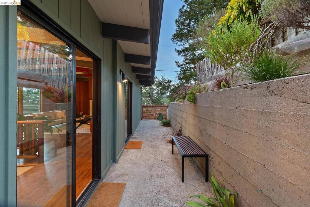 2724 Shasta Road, Berkeley, CA 94708 2724 Shasta Road, Berkeley, CA 94708