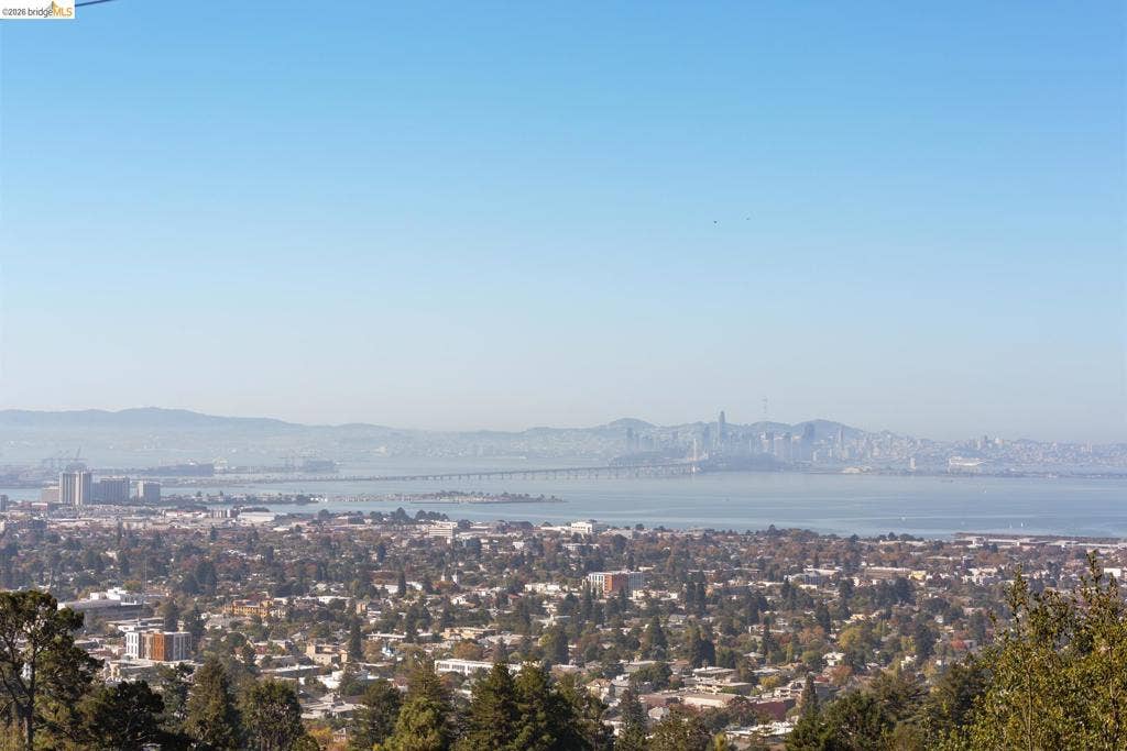 2724 Shasta Road, Berkeley, CA 94708 2724 Shasta Road, Berkeley, CA 94708