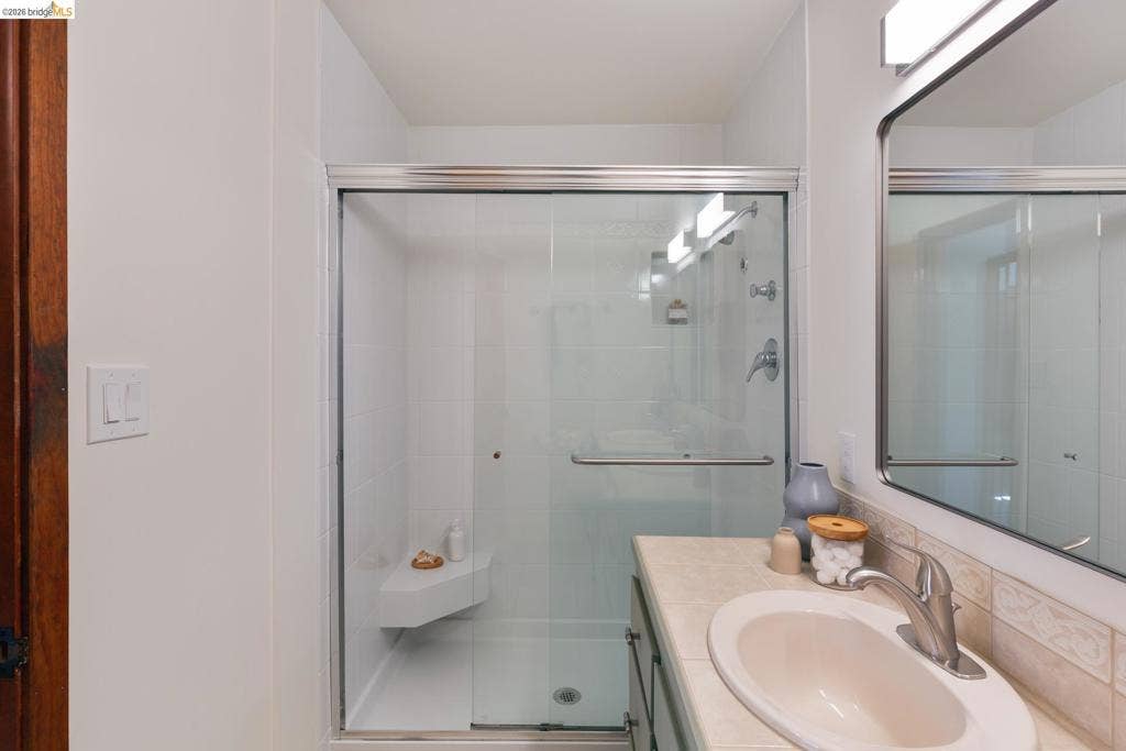 2724 Shasta Road, Berkeley, CA 94708 2724 Shasta Road, Berkeley, CA 94708