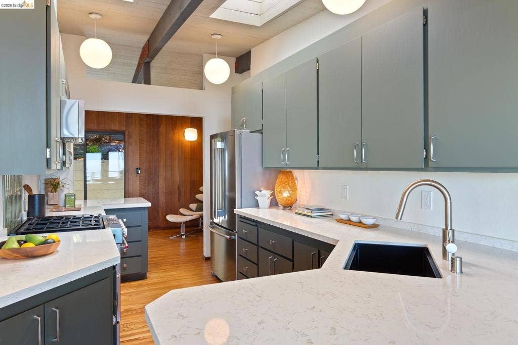 2724 Shasta Road, Berkeley, CA 94708 2724 Shasta Road, Berkeley, CA 94708