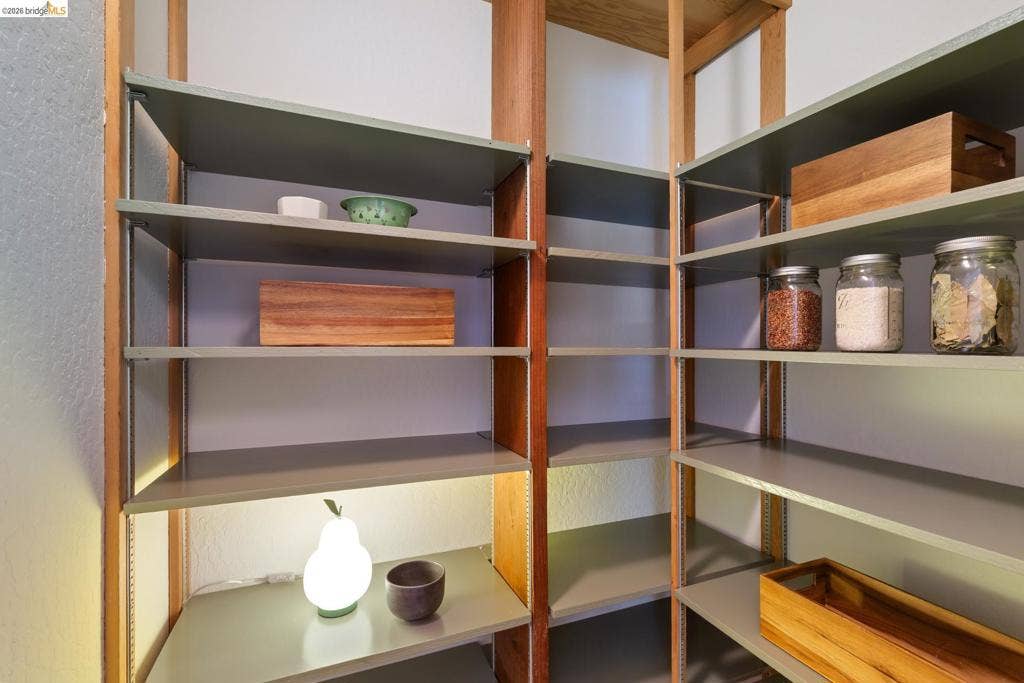 2724 Shasta Road, Berkeley, CA 94708 2724 Shasta Road, Berkeley, CA 94708